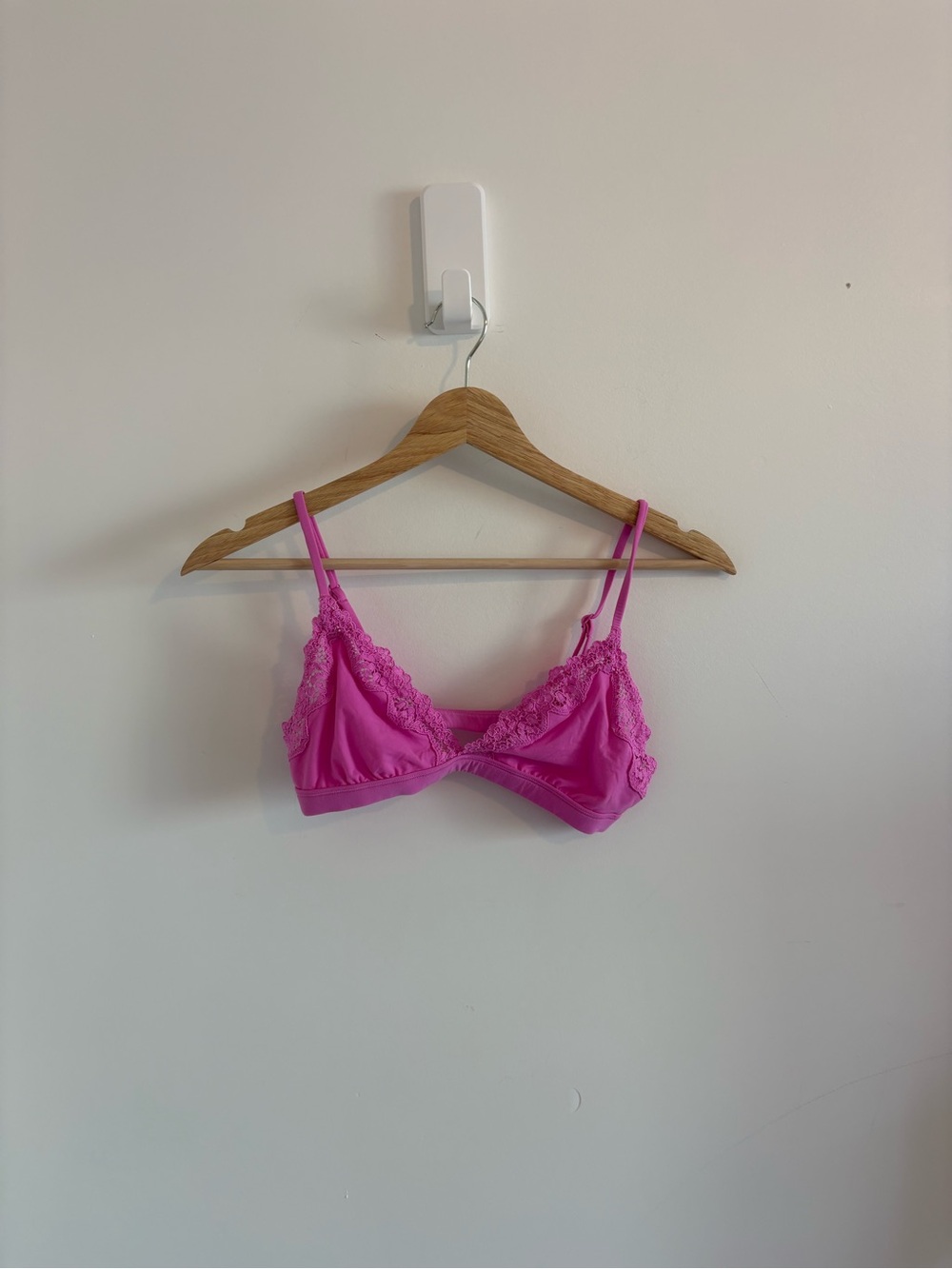 SKIMS Bright Pink Lace-Trim Bralette